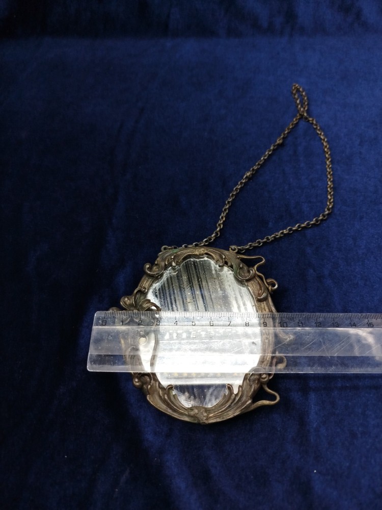 Decorative Hand Mirror With Chain 11x10cm