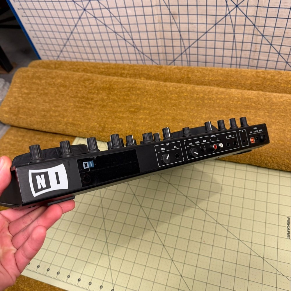 Native Instruments Traktor Kontrol S2 Mk1 2 Channel DJ Controller TESTED WORKS