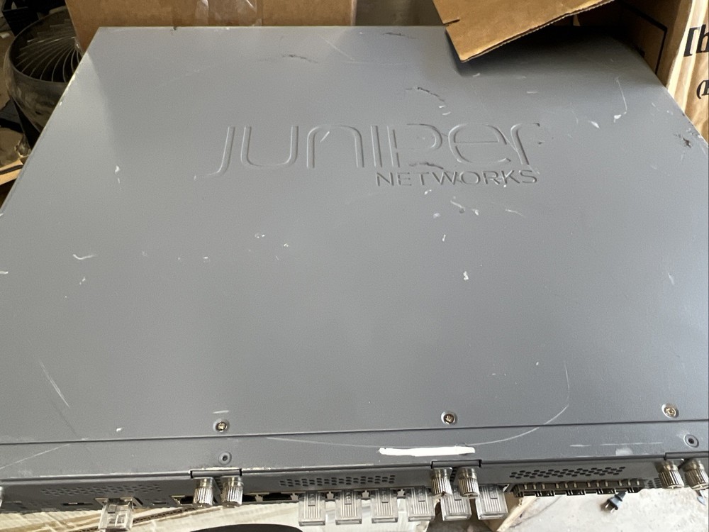 Juniper SRX345 16-Port Security Services Gateway Switch