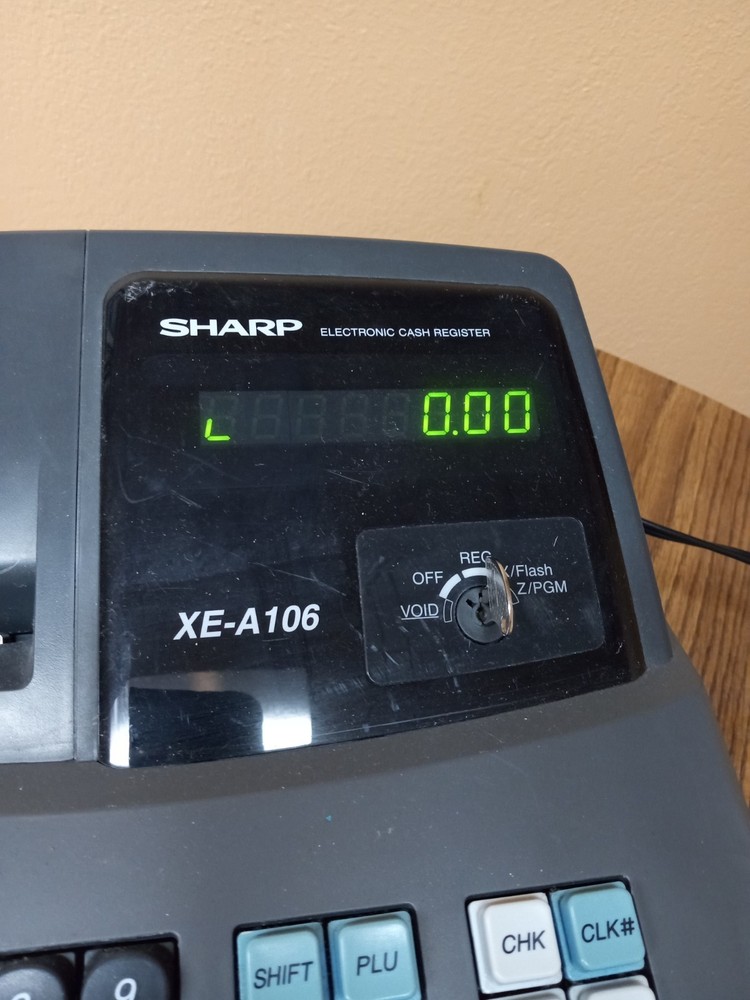 Sharp XE-A106 Electronic Cash Register With Key