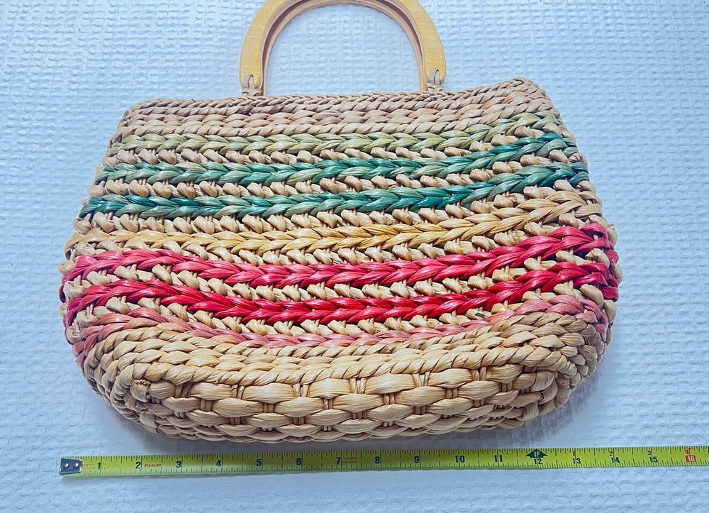 Vintage rainbow straw purse