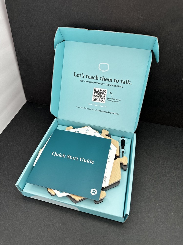 FluentPet Tester Kit – 2 Buttons + 2 Neutral Tiles – Used