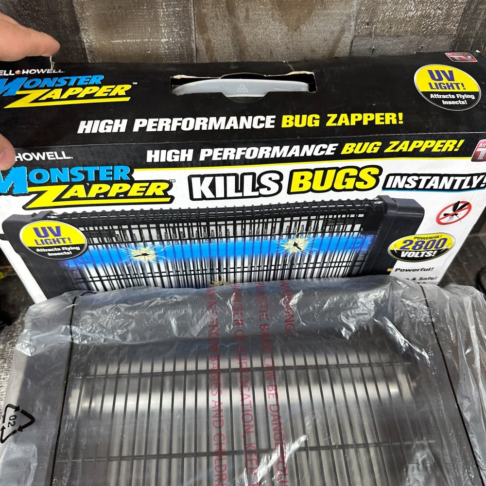 Monster Bug Zapper 2800-Volt High Performance Electric Indoor Fluorescent Lights