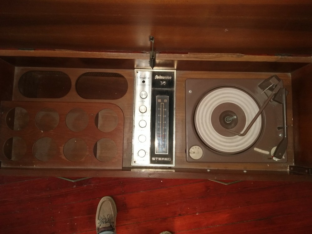 Delmonico stereo vintage