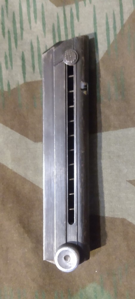 Original WWII luger P08 magazine "122" code