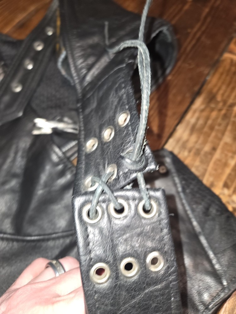 Stonehead Chaps Size Small