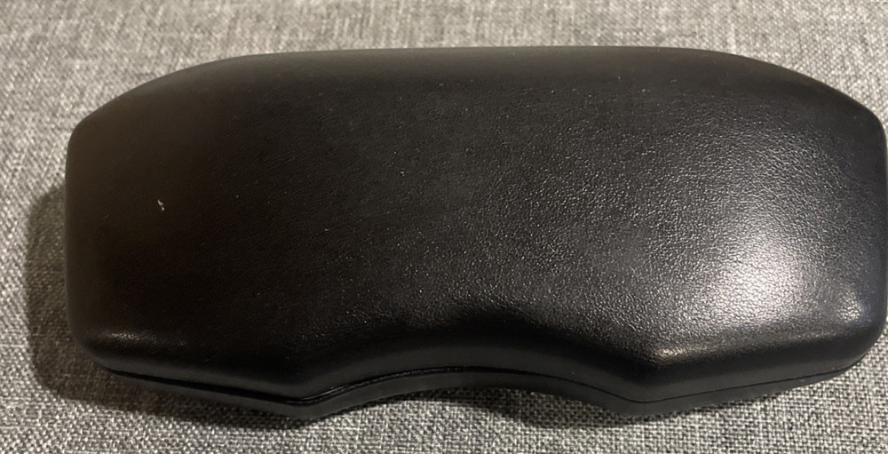 Amelia E. EYEGLASS CASE USED