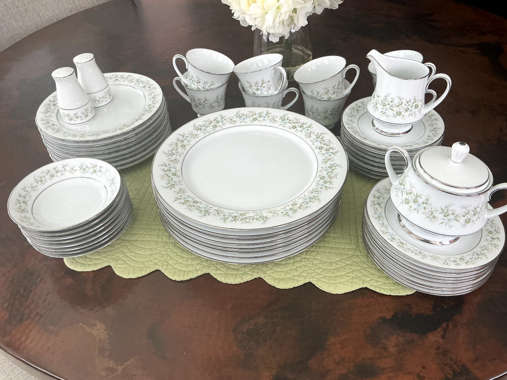 Vintage Noritake china - Savannah Pattern