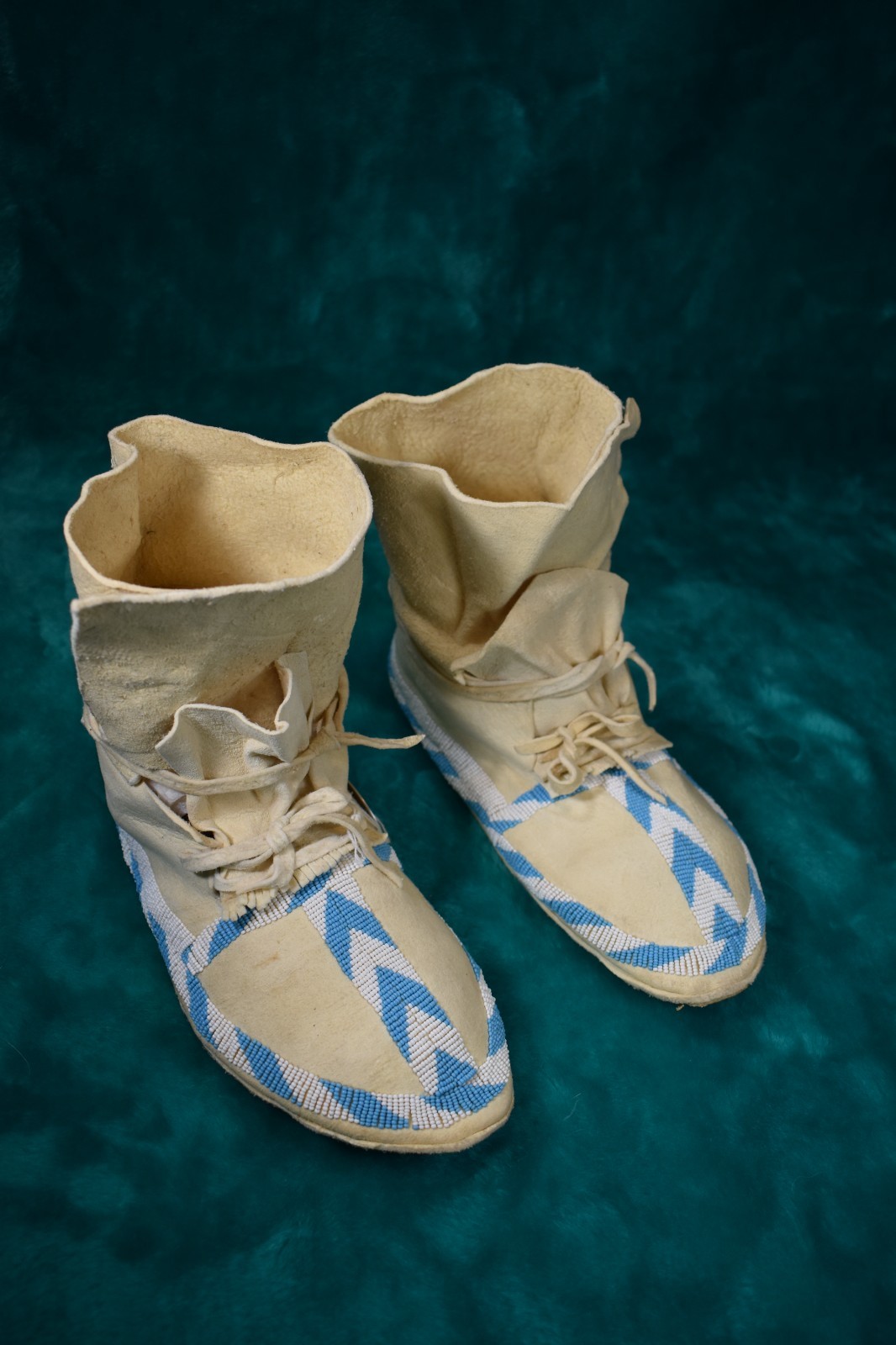 Wind River Shoshone Moccasins, Hard Soles, Hand Made USA, NEVER WORN