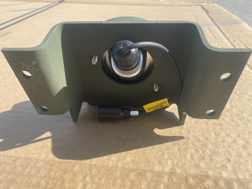 NOS HMMWV HUMVEE M998 M1123 BACK UP REVERSE LIGHT WITH BRACKET & HARDWARE