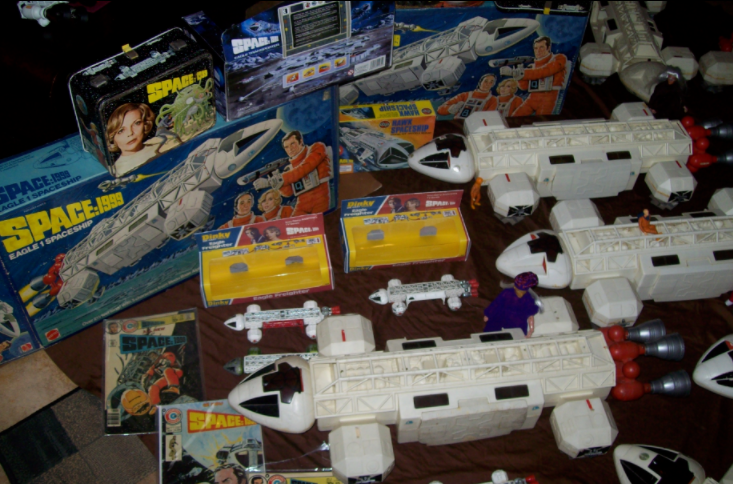 SPACE 1999 EAGLE ONE 1 MATTEL* MISSING BULKHEADS REPLACEMENT INSERTS 2 HEADS*