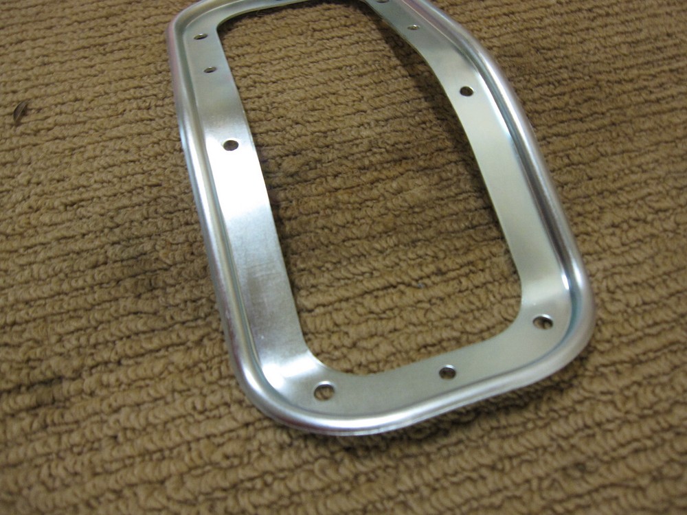 68-72 CHEVELLE 4 SPEED CONSOLE BOOT RETAINING RING