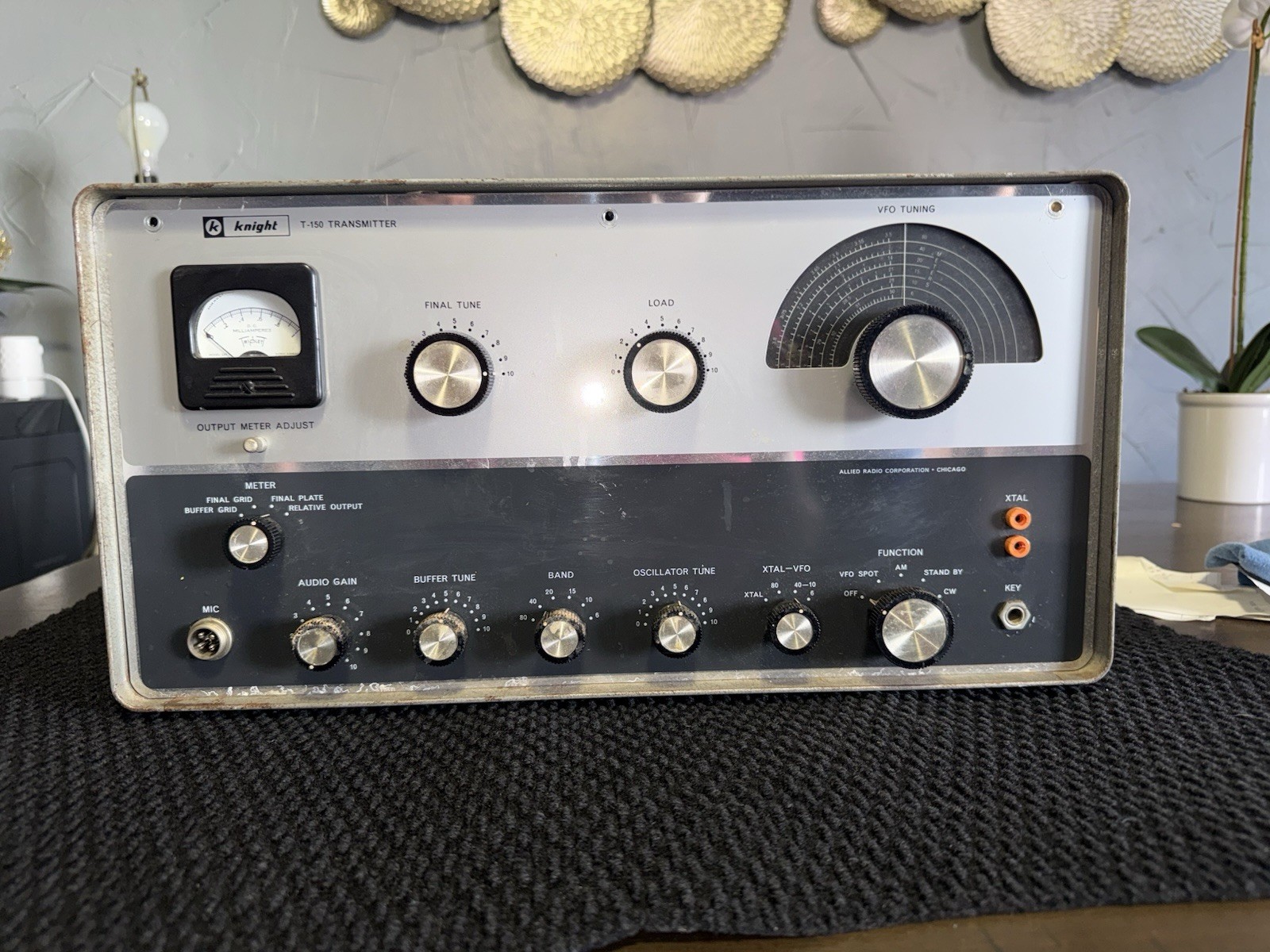 Knight T-150A Mono Band Ham Radio Transmitter AM CW Gray