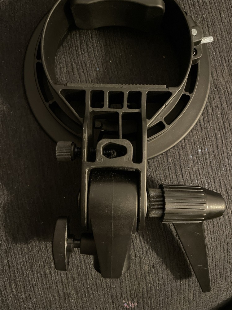 Neewer S-type Flash Speedlite Bracket Mount