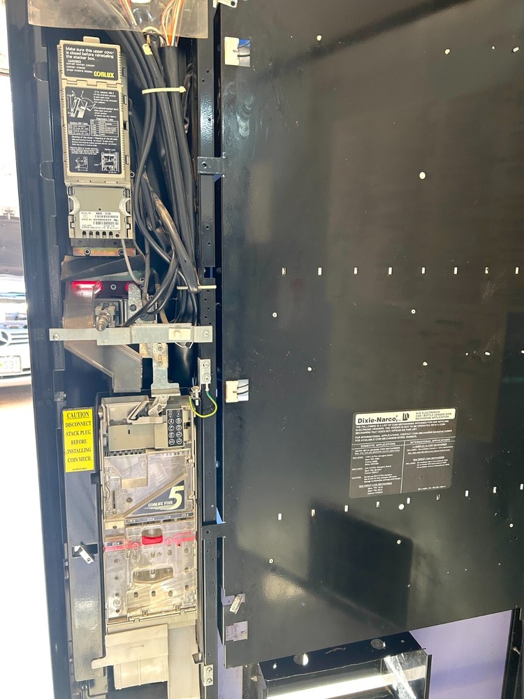 WORKING Cold Drinks Vending Machine – Coin & Dollar –Local Pickup