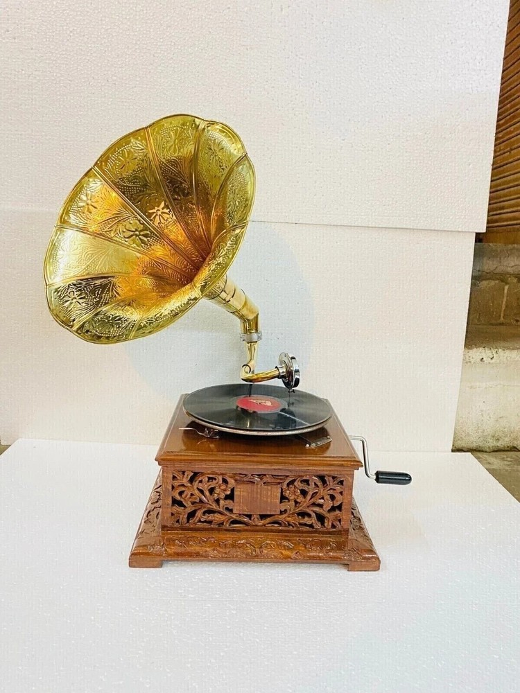 Vintage Gramophone Fully Functional Working Phonograph win-up record player
