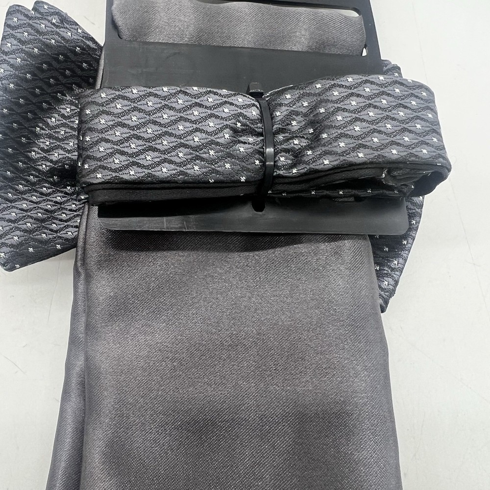 Alfani Men's Bow Tie & Solid Pocket Square Set NWT Gray