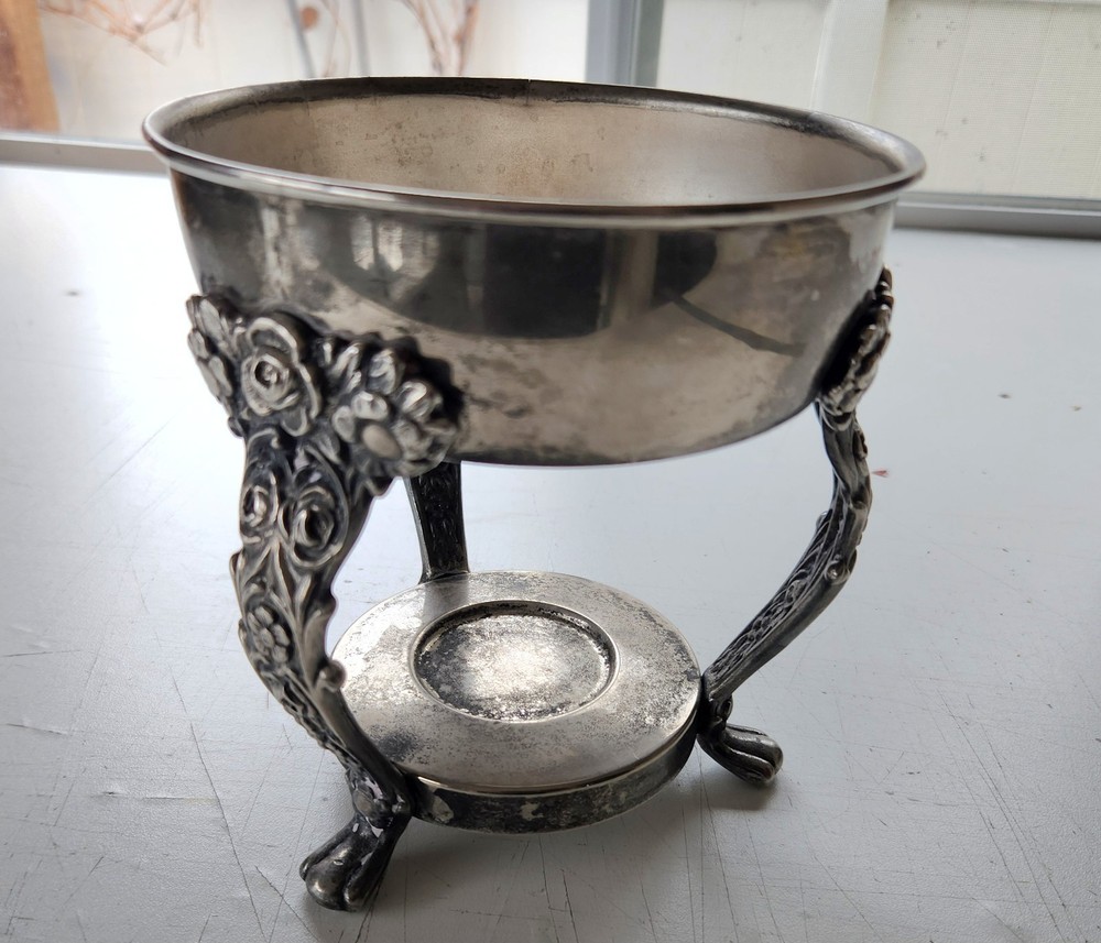 Antigue beverage server