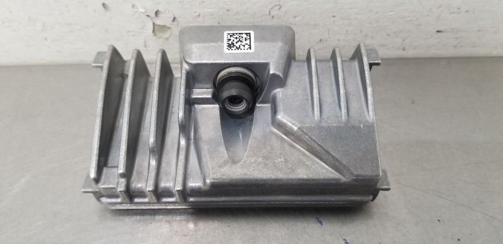 24 CHEVY SILVERADO 1500 FRONT FACING CAMERA WINDSHIELD MOUNTED 85011463