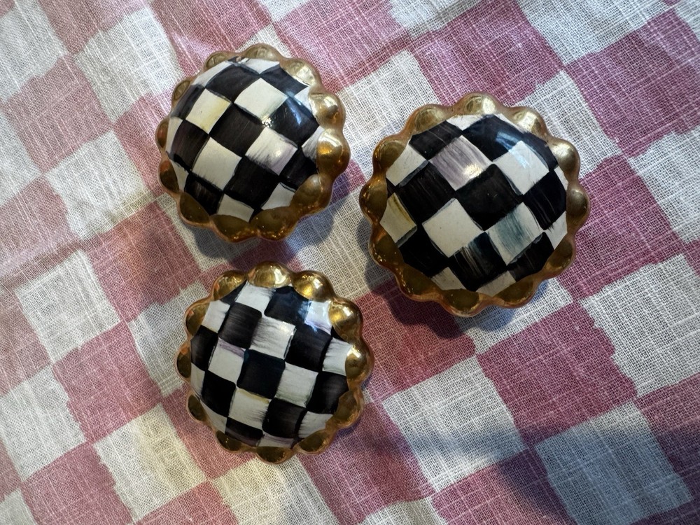 Mackenzie Childs Large Courtly Check Knobs