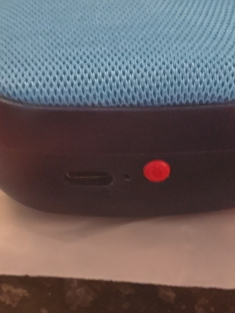 Lowes Employee Appreciation, Mini Bluetooth Speaker With USB Cable, Instructions