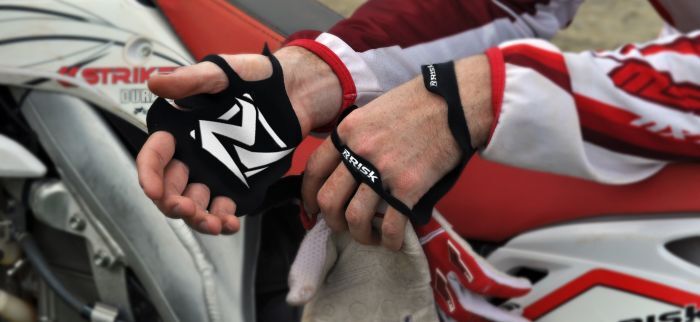 RISK RACING PALM PROTECTORS ULTRA THIN BLACK LARGE