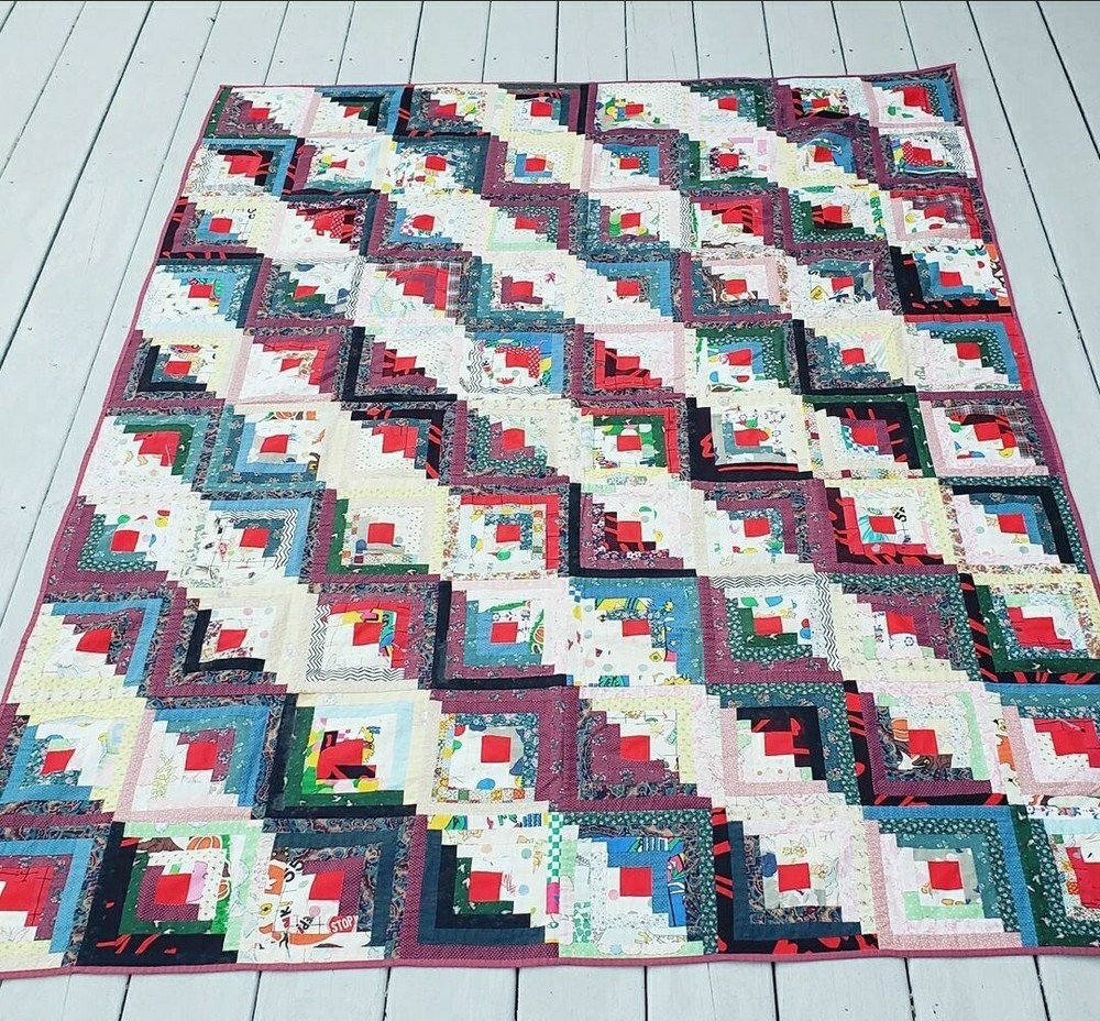 Vintage Log Cabin Quilt Fields & Furrows 70s patchwork 58” x 72” Whimsy Fabrics