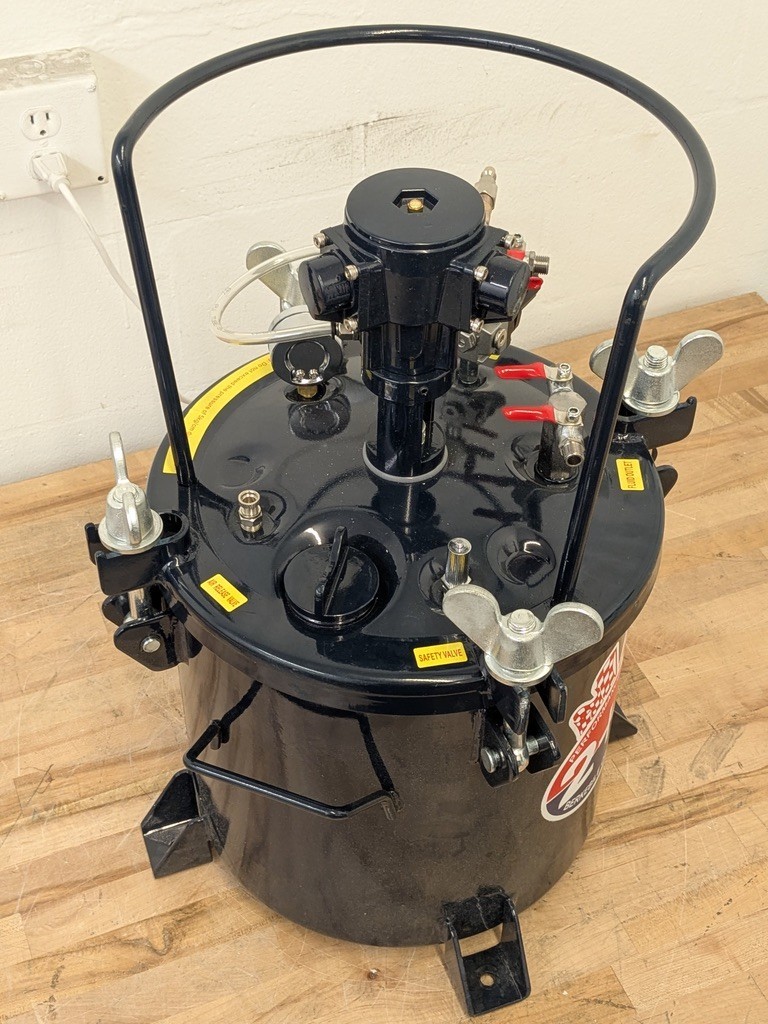 Berkebile 2+2 Pressure Pot System 5 Gal. Tank 90 PSI Max. BPFC-PROSYS5