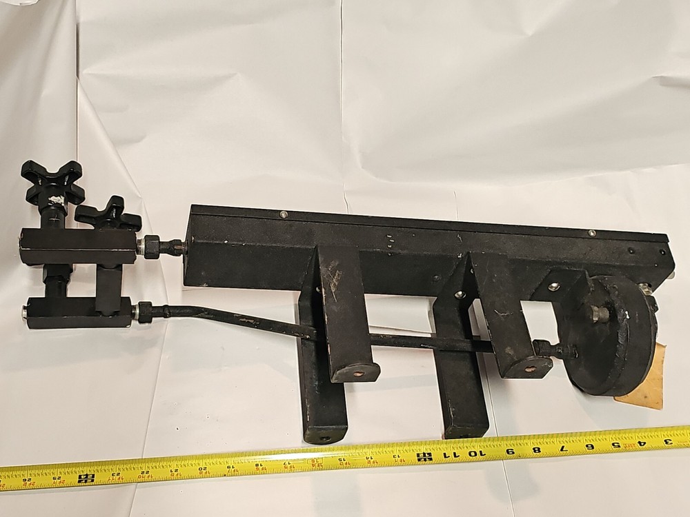 The Meriam Instrument Co. Type W Model 30EB25 Manometer Range 12" Untested