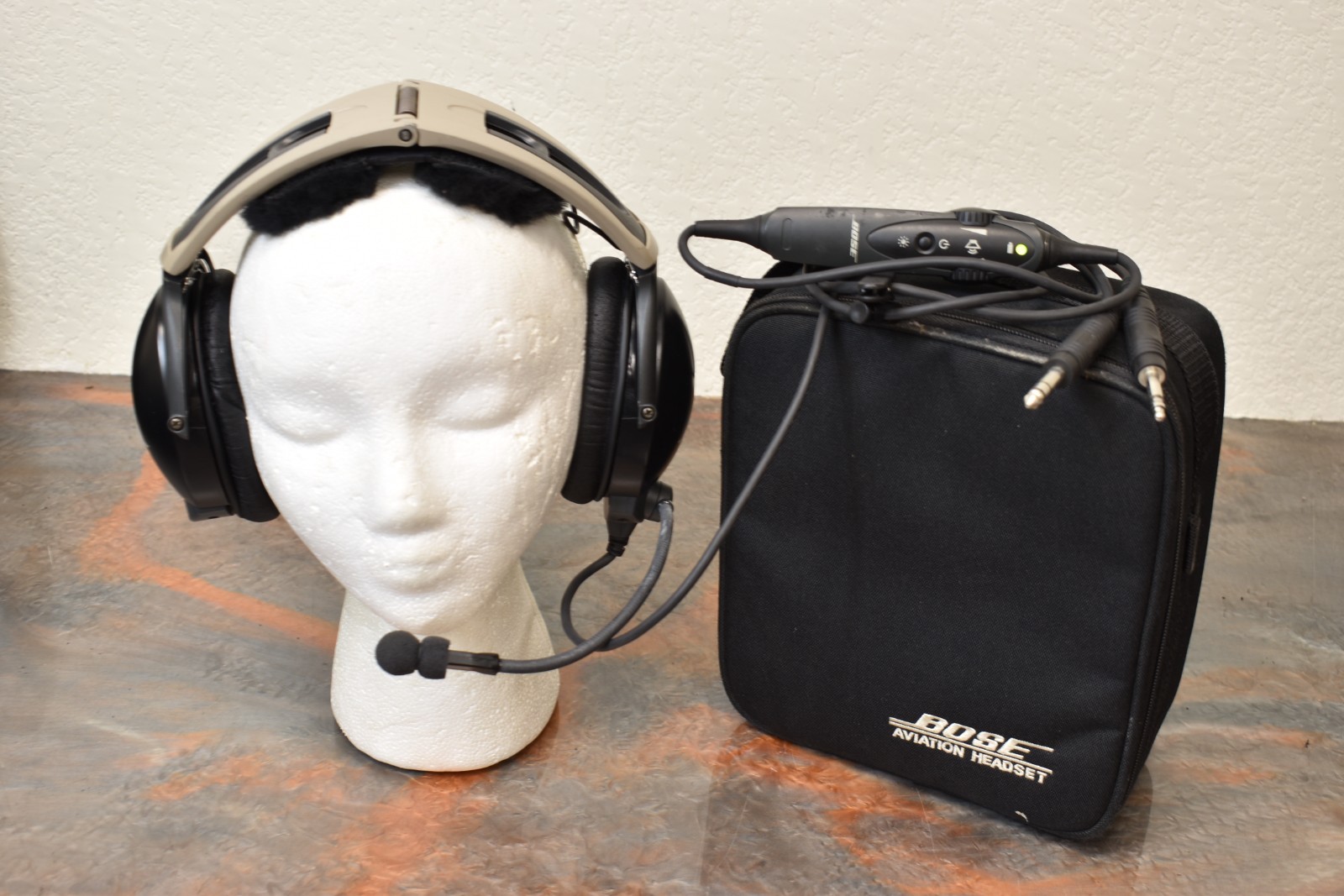 Lot of 9 Bose AHX/ANR Aviation A10 Headset AHX-32-02 Pilot Noise Canceling