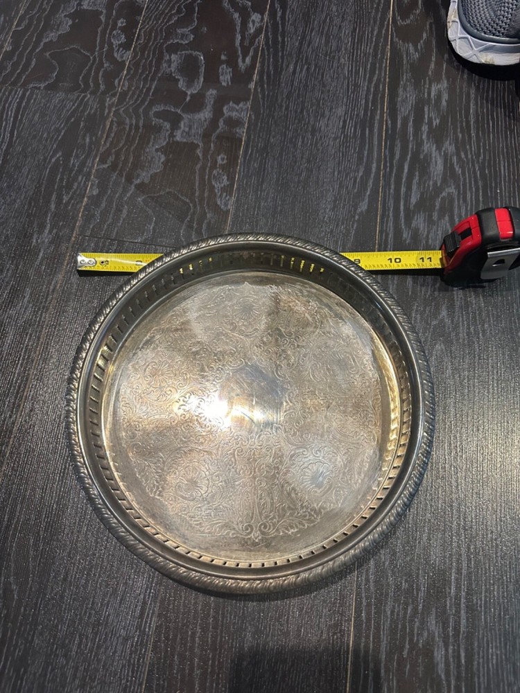 BEAUTIFUL 1946 SHERIDAN SILVER PLATED TRAY - 10 INCHES
