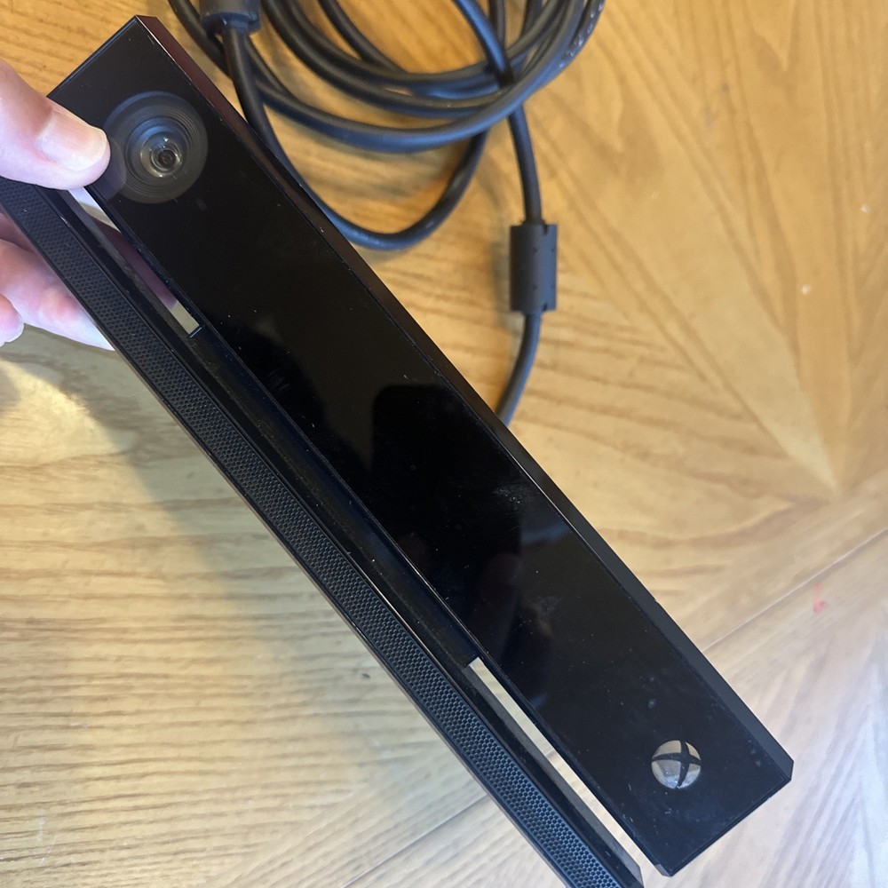 Microsoft Xbox One Kinect Camera Motion Sensor Bar 1520 Excellent Condition