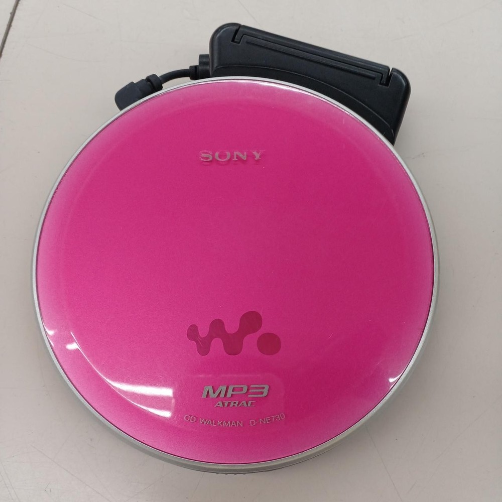CD WALKMAN Model D NE730 SONY