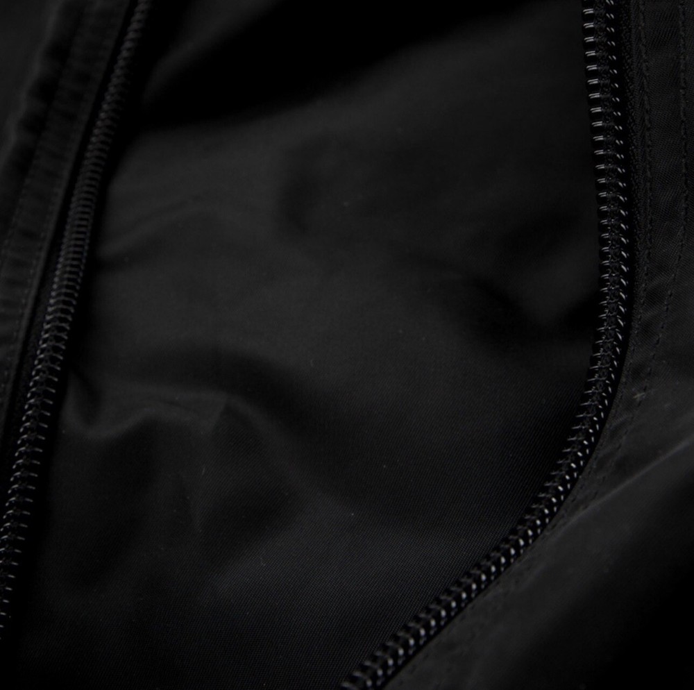 Prada Hanging Bag in Black, good condition