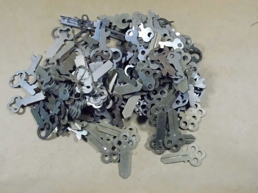 Flat key blanks