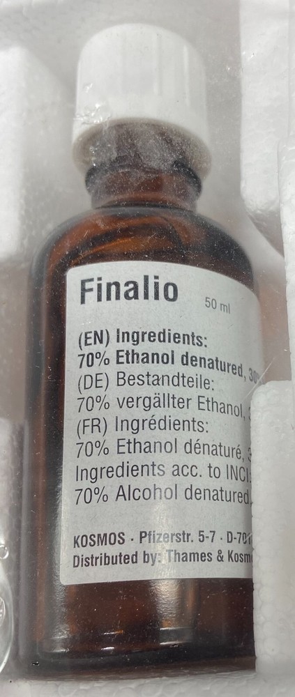 PERFUME SCIENCE EXPERIMENTATION KIT (Thames & Kosmos, 2008), 9 bottles, Finalio