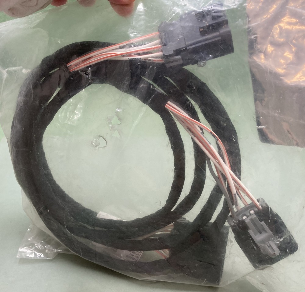 New Genuine Volvo 21397838 Multi-Purpose Wire Cable