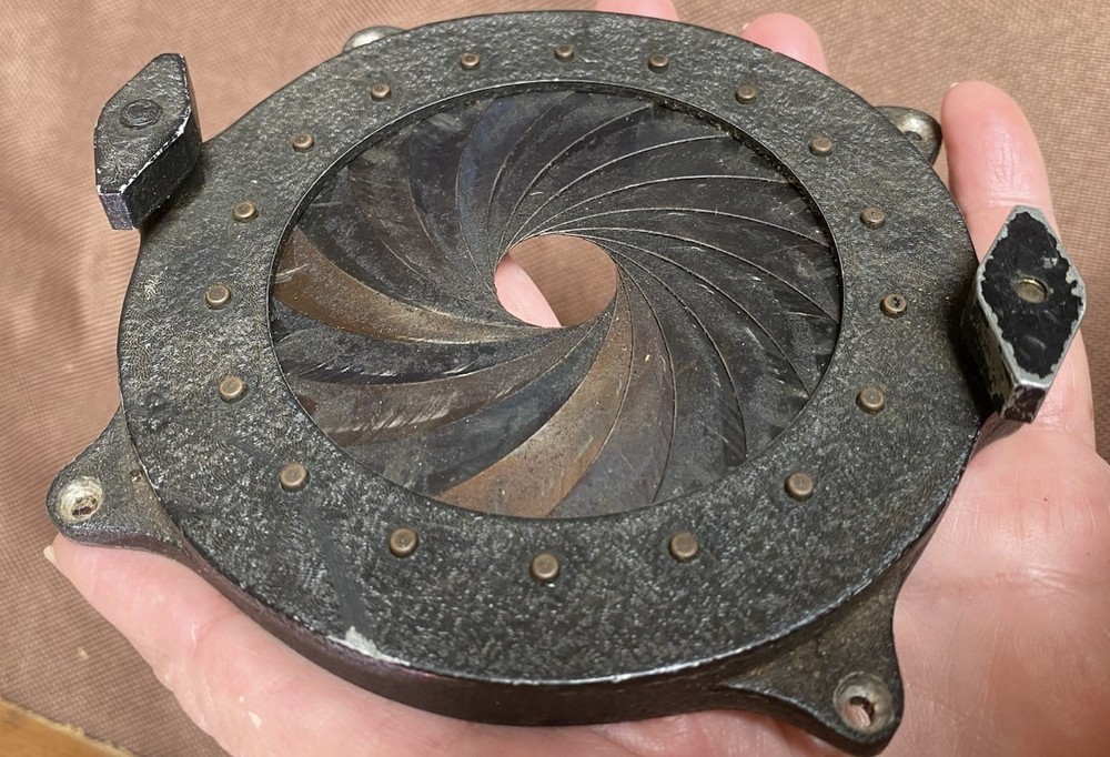 Ultra Large Iris Diaphragm for Mounting Large Format Lenses