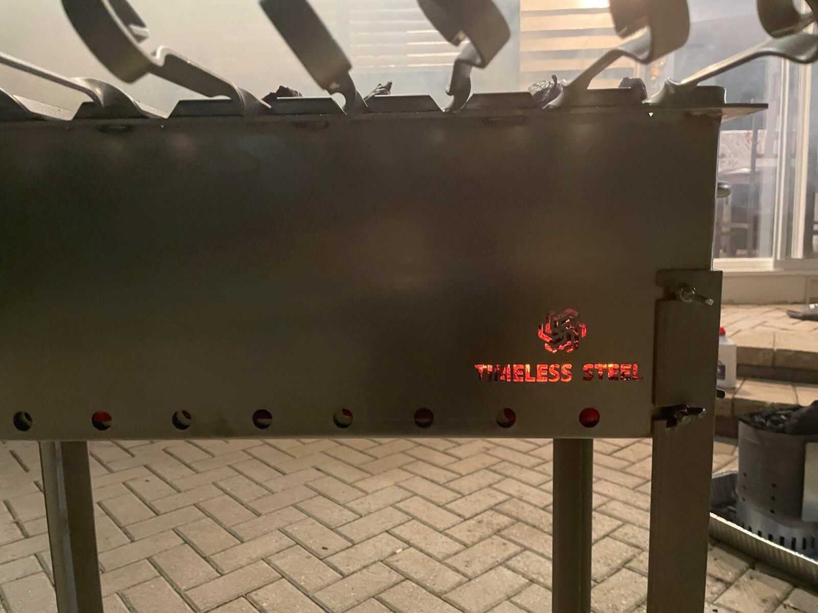 Heavy-duty BBQ Grill / MANGAL 11 Ga (3mm)