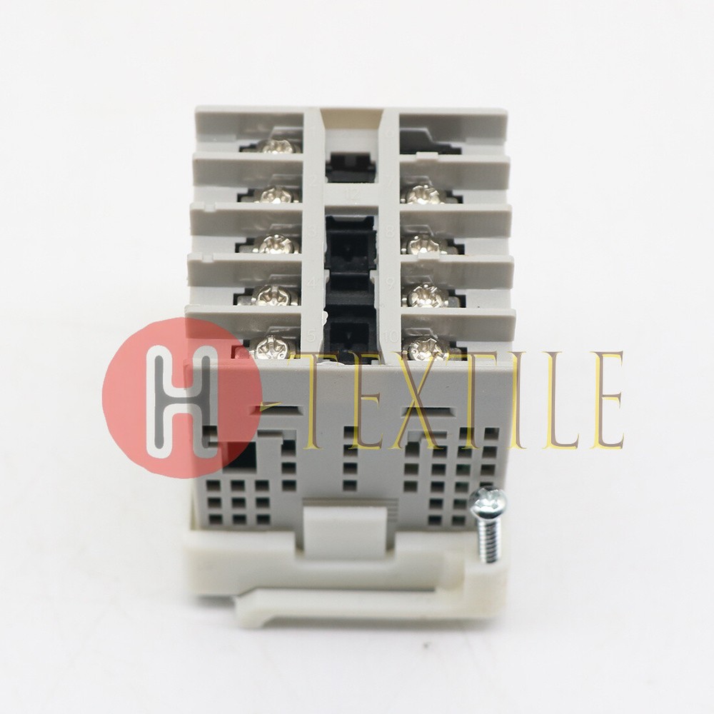 1PCS NEW Omron Temperature Controller E5CWL-R1TC 100-240VAC