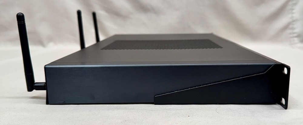 Control4 C4 EA5 Controller