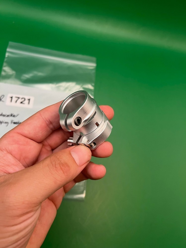 Autococker Clamping Feedneck