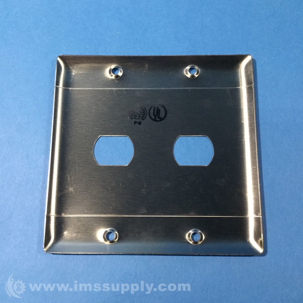 Double Gang Outlet Plate FNIP
