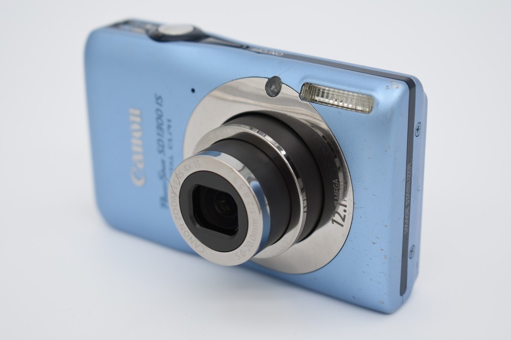 Canon PowerShot SD1300 IS Blue Compact Digital Camera 12.1MP - Bundle Tested