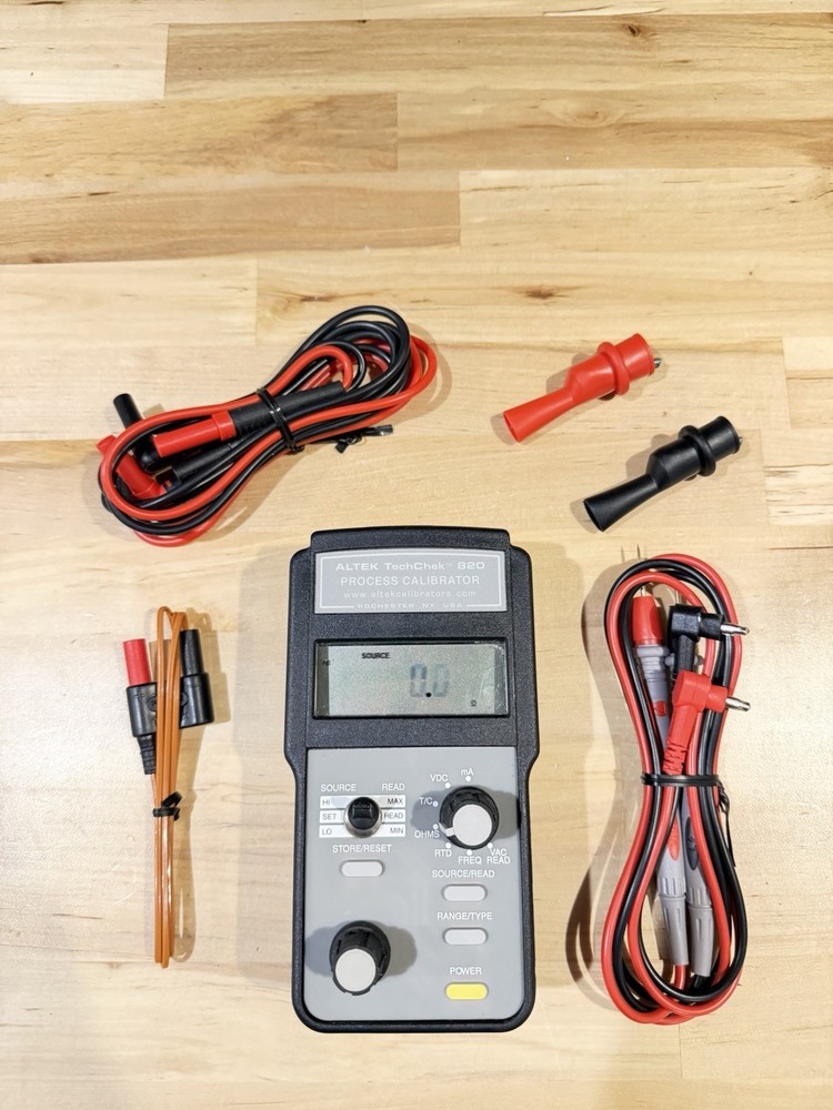 ALTEK TECHCHEK 820 PROCESS CALIBRATOR W/ LEADS & CLIPS (TESTED)