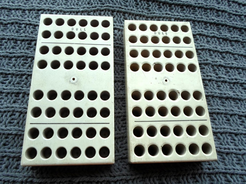 (2) wooden blocks - shell HOLDERS - casing RACKS - cartridge TRAYS - reloading