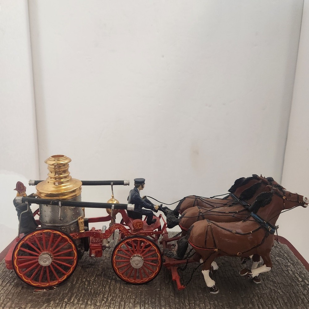 Franklin Mint National Fire Museum Presents FIVE ALARMS Truck Engine
