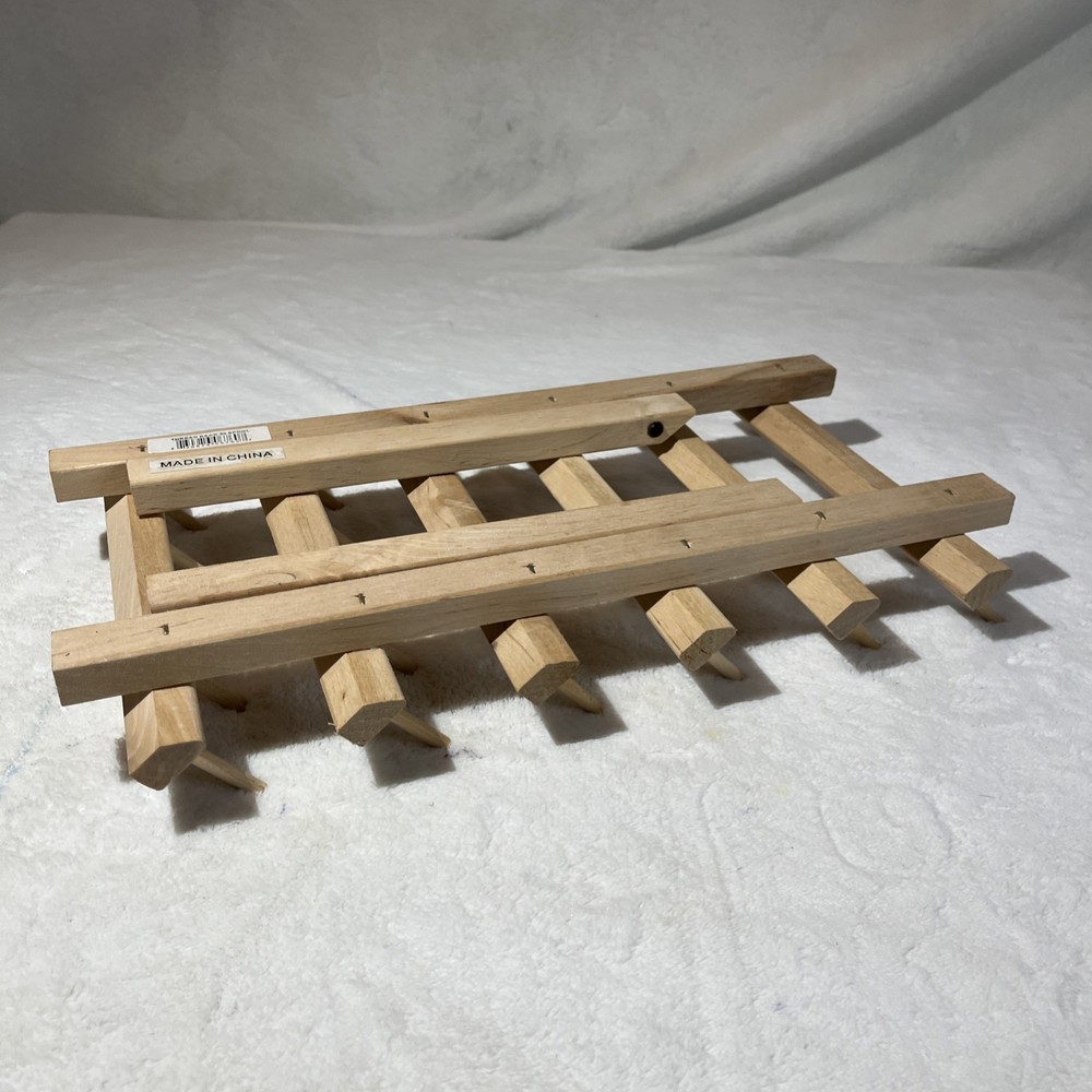 June Tailor 30 Thread Spool Holder Organizer Rack Freestanding Folding Compact