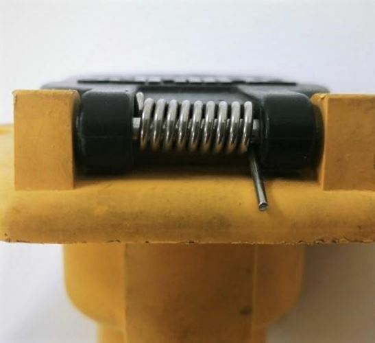 Phillips ISO Socket P/N: PHI16-7422 *Broken Plastic*