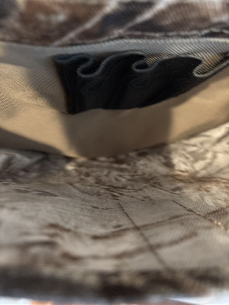 Avery Outdoors Ducks Unlimited Expandable Guide Bag